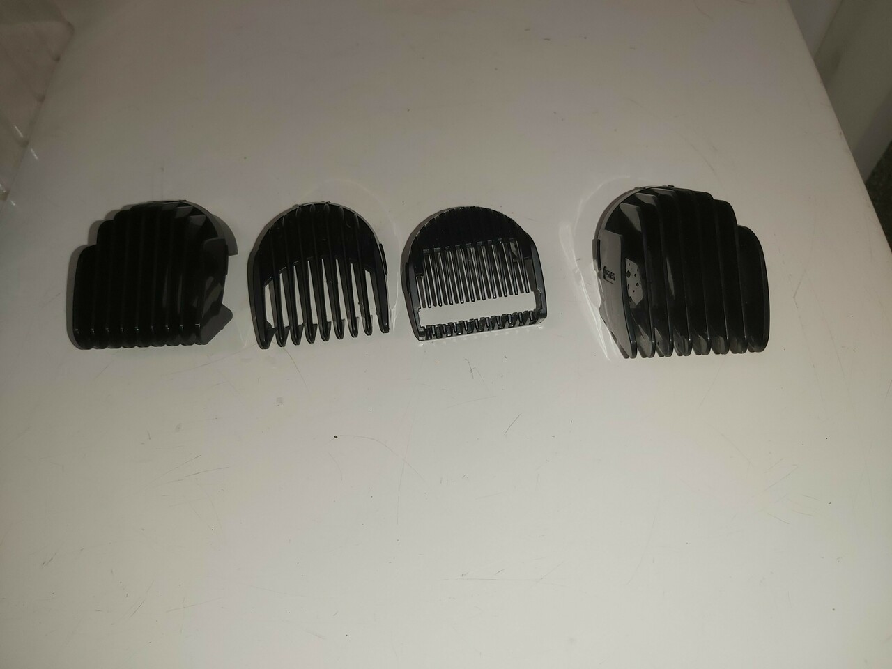 strzyzarka-do-wlosow-gotze-jensen-cl700-zasilanie-akumulatorowe