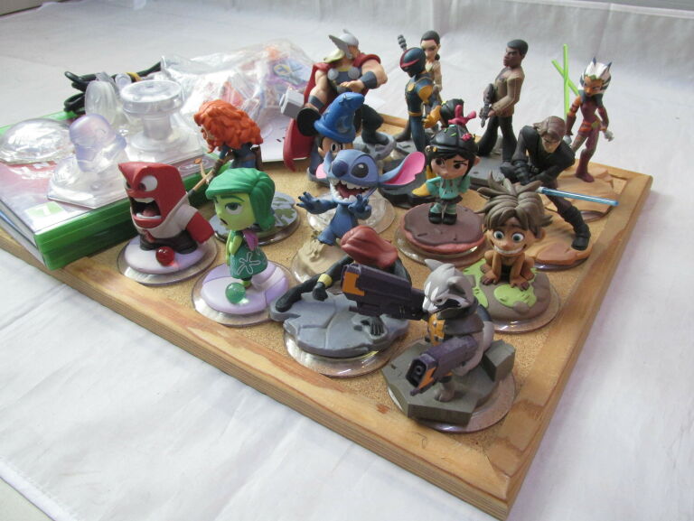 DISNEY INFINITY 2 GRY FIGURKI ŚWIATY PORTAL