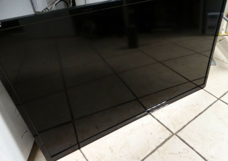 telewizor-hanseatic-32h500fds-marka-hanseatic