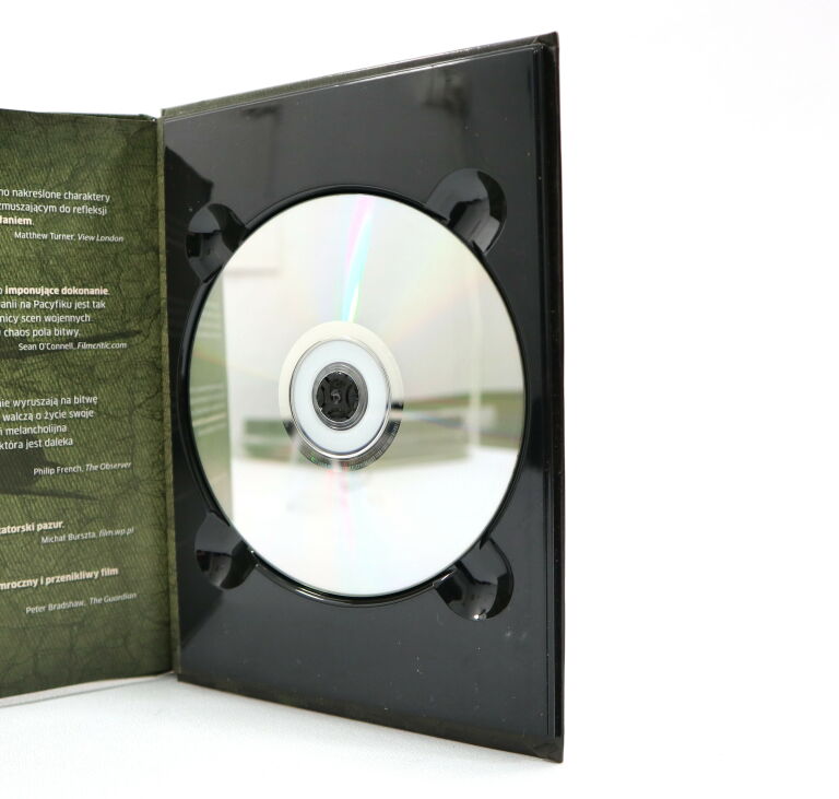 FILM DVD ORAZ KSIĄŻKA - SZTANDAR CHWAŁY