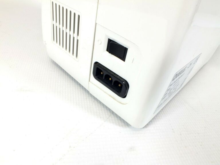 maszyna-do-szycia-quelle-privileg-1071-71-marka-inna