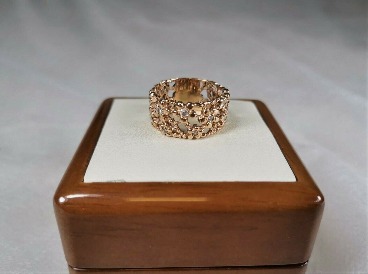 azurowa-zlota-obraczka-w-kwiatki-r-14-585-rodzaj-klasyczne