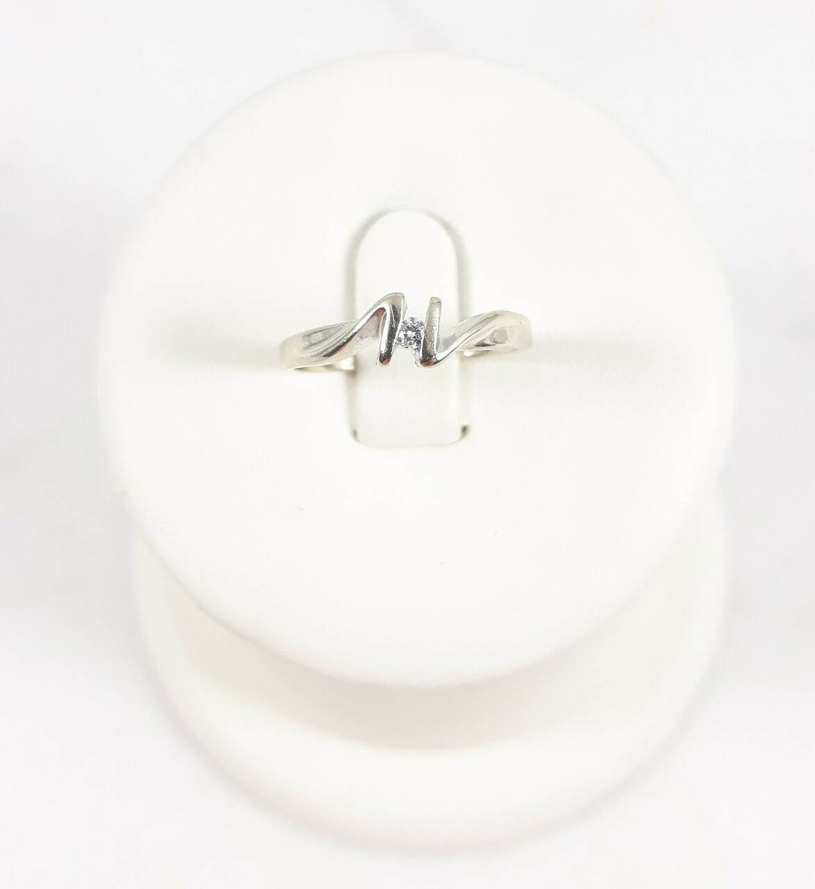 ciekawy-zloty-pierscioenk-z-diamentem-172g-500-004ct-r11-kamien-17088-8