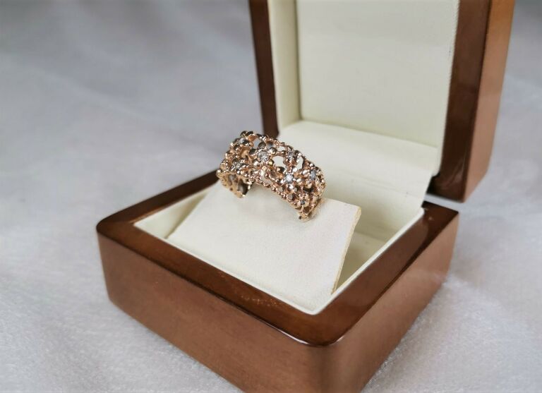 azurowa-zlota-obraczka-w-kwiatki-r-14-585-stan-uzywany