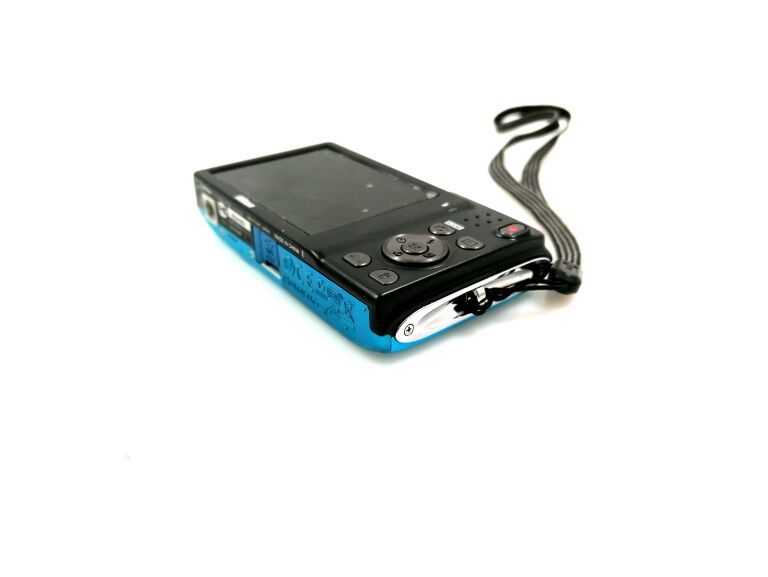 APART NIKON COOLPIX S3100 14.0 MEGAPIXELES