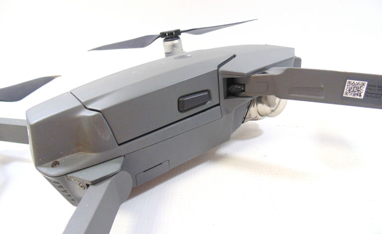 dron-dji-mavic-pro-combo-marka-dji