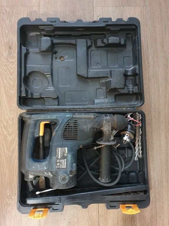 mlotowiertarka-macallister-710-rh-710w-walizka-predkosc-obrotowa-800