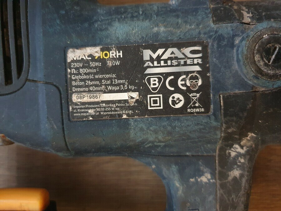 mlotowiertarka-macallister-710-rh-710w-walizka-zasilanie-elektryczne-sieciowe