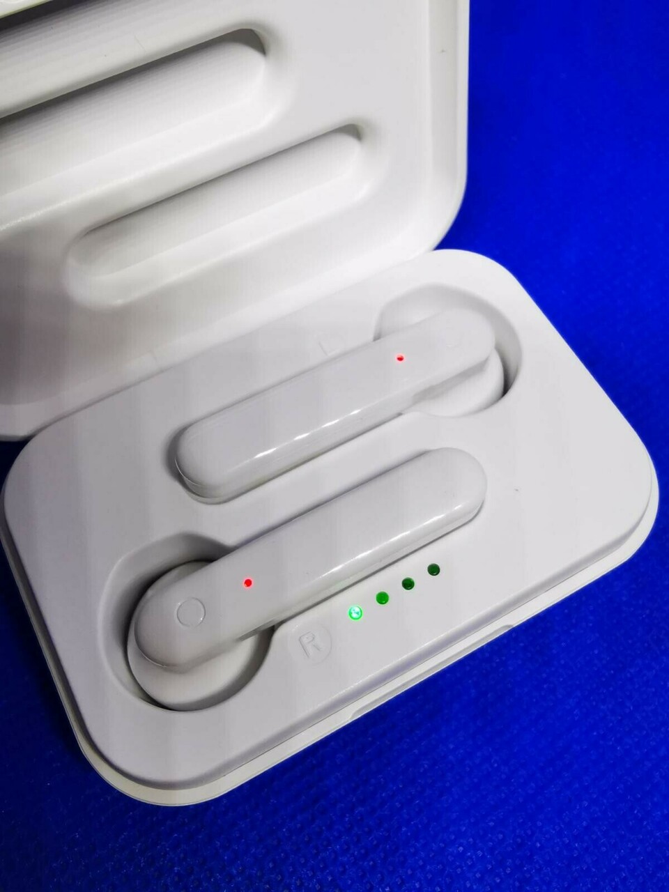 sluchawki-bezprzewodowe-rossmann-rp48822-marka-inna