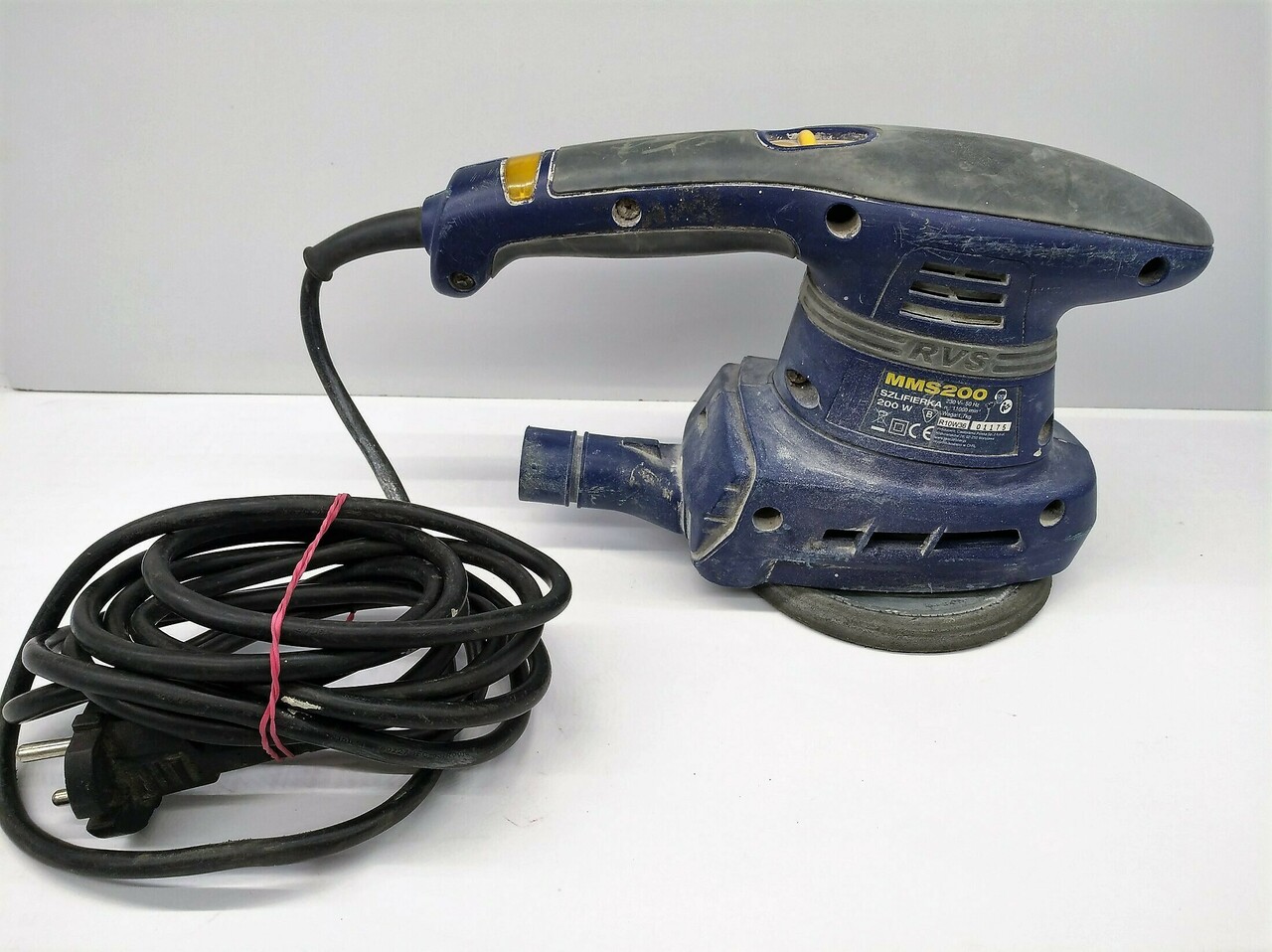 szlifierka-oscylacyjna-macallister-mms200-rodzaj-zasilania-sieciowa