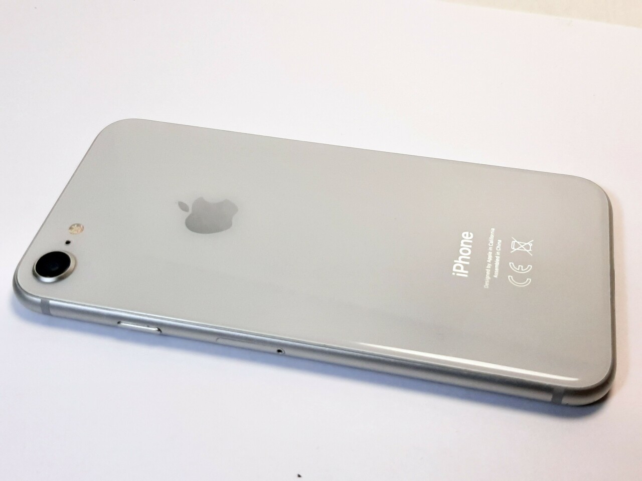 telefon-iphone-8-zbity-warto-przekatna-ekranu-47