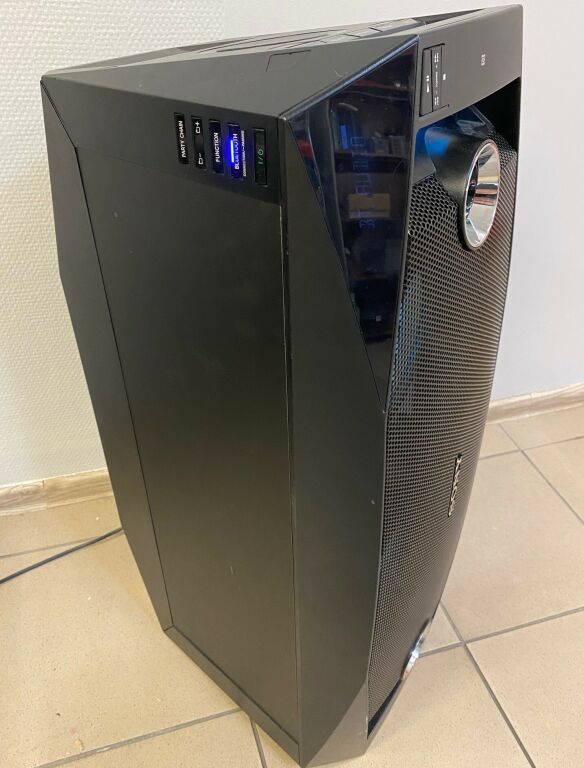 GŁOŚNIK TUBA SONY GTK-X1BT BLUETOOTH