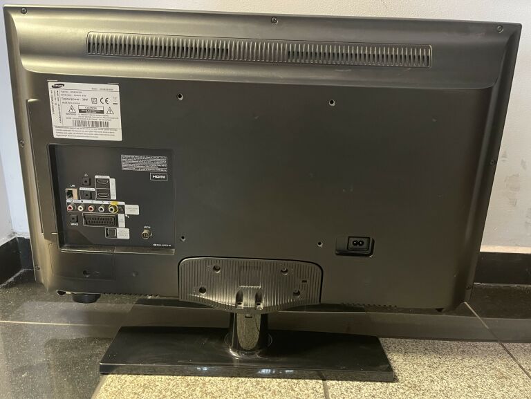 TELEWIZOR SAMSUNG LED UE32EH5000
