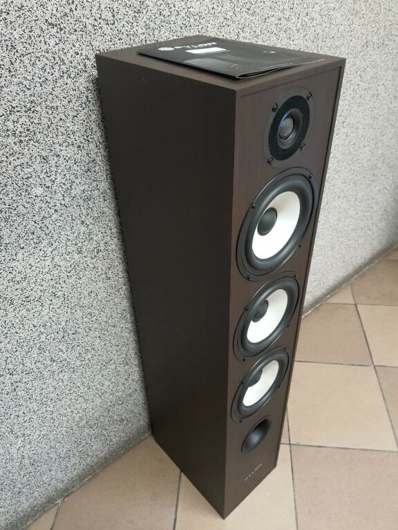 kolumna-podlogowa-pylon-pearl-27-okazja-model-pearl-27