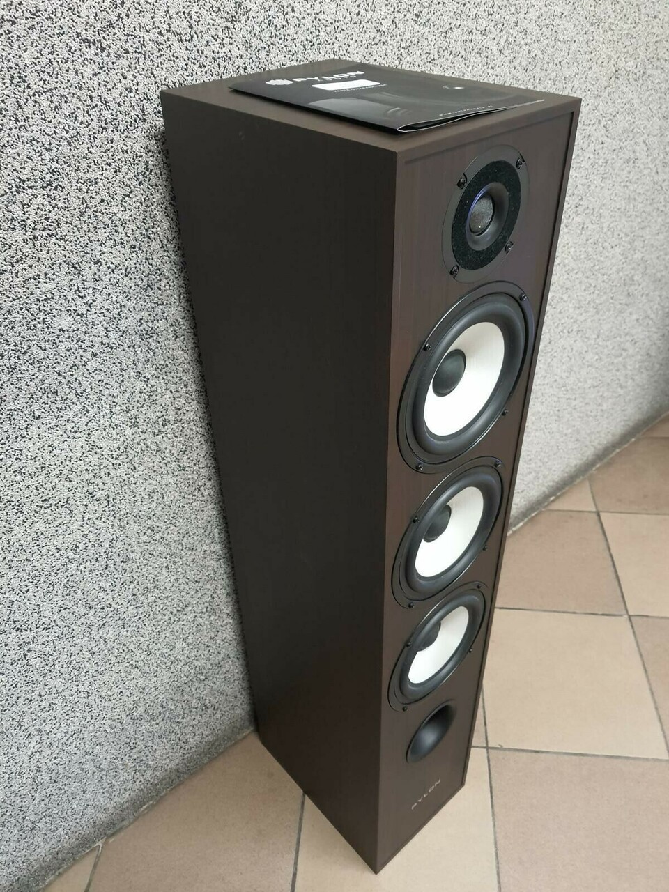 kolumna-podlogowa-pylon-pearl-27-okazja-model-pearl-27