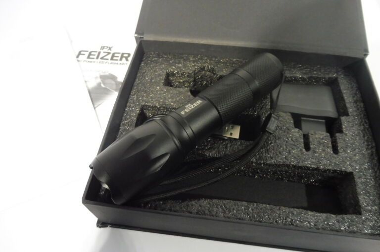 latarka-feizer-ipx-pro-power-led-komplet-model-ipx-freizer