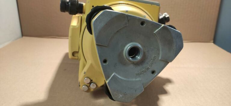 NIWELATOR TOPCON DT 209