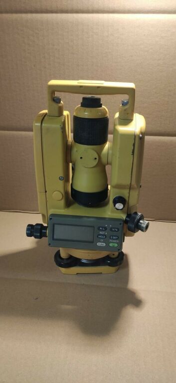 NIWELATOR TOPCON DT 209