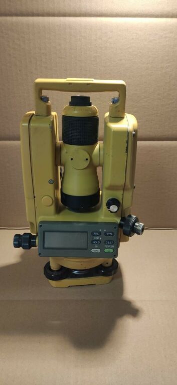 NIWELATOR TOPCON DT 209