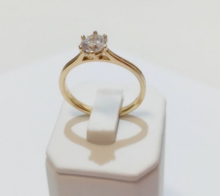 sliczny-zloty-pierscionek-pr-585-243g-kamien-cyrkonia