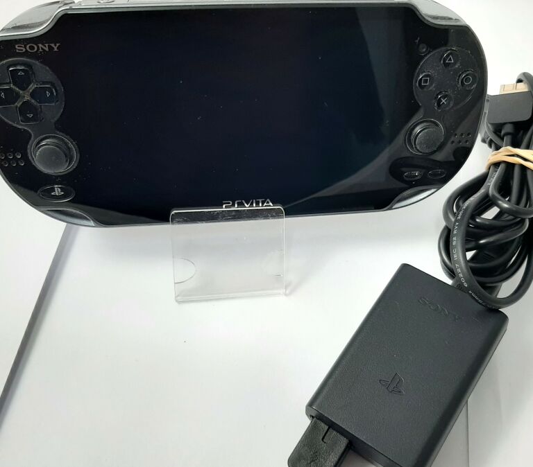KONSOLA SONY PS VITA PCH-1004