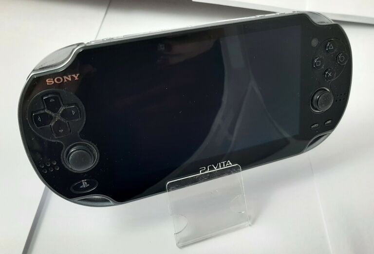 KONSOLA SONY PS VITA PCH-1004