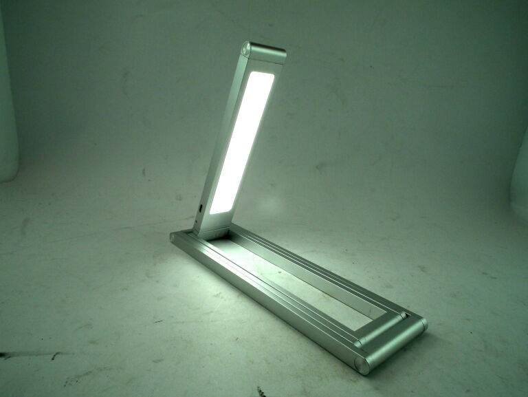 skladana-lampa-biurkowa-smukee-marka-smukee