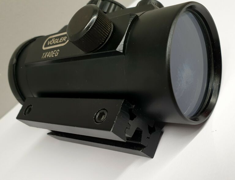 CELOWNIK/ KOLIMATOR VÖGLER OPTIK 1X40
