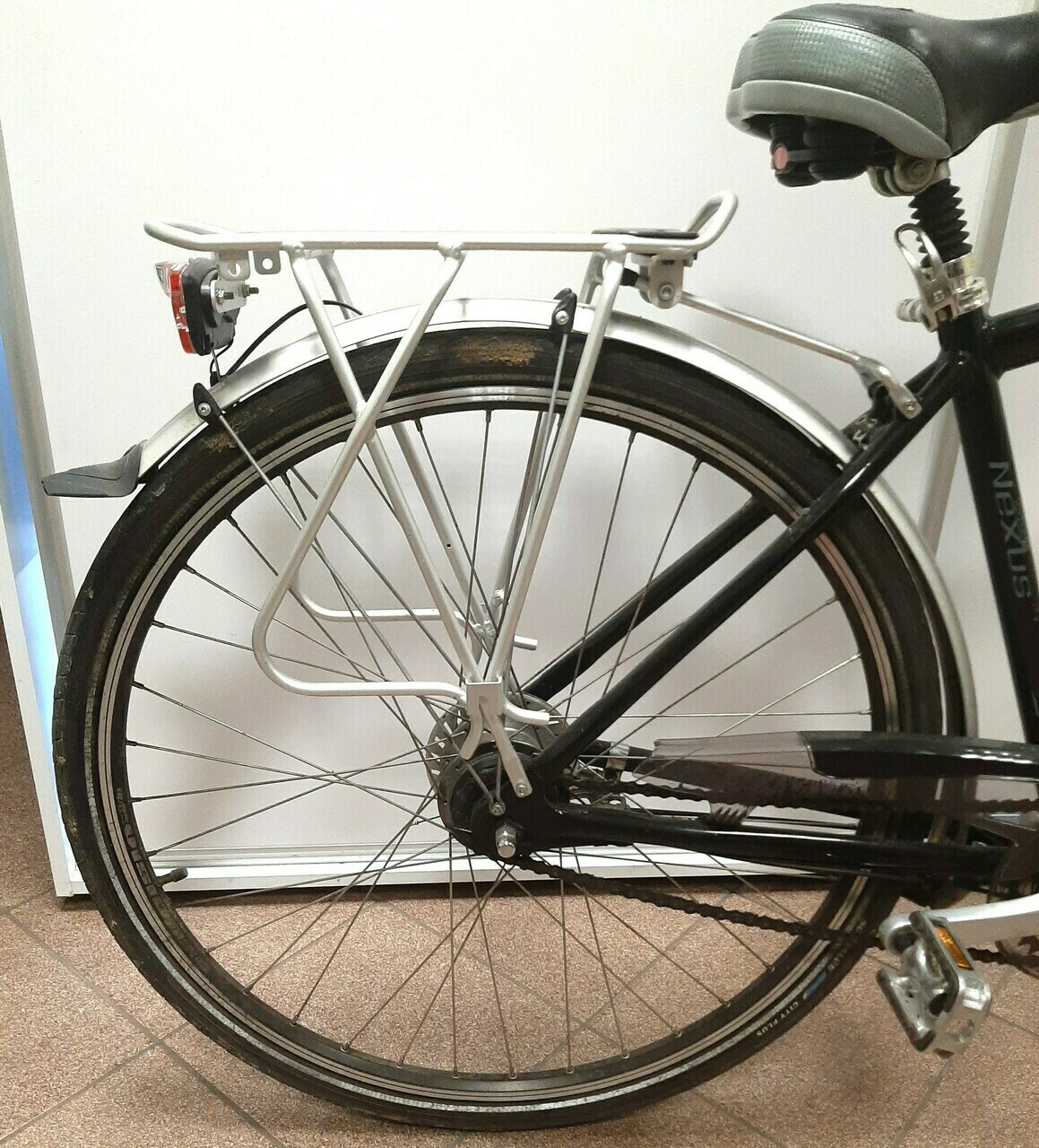 rower-trekkingowy-unibike-nexus-inter-8-comfort-material-ramy-aluminium