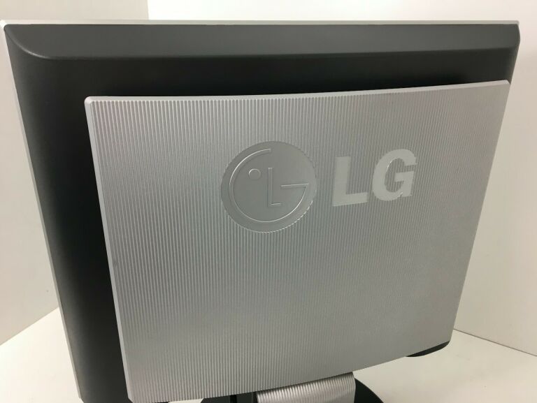 MONITOR LG FLATRON 17"