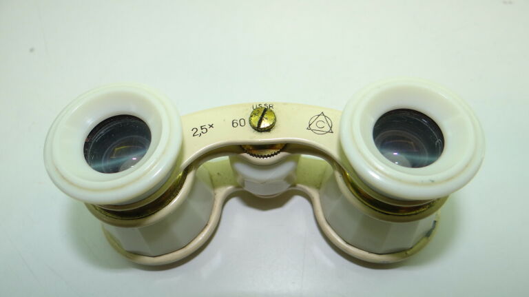 antyk-lornetka-teatralna-ussr-25x60-210104024-gajowicka-96-wroclaw