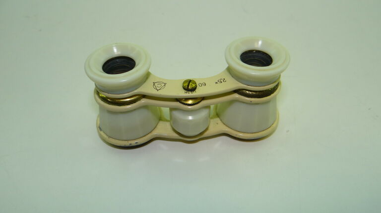 antyk-lornetka-teatralna-ussr-25x60-210104024-oryginal-reprodukcja-oryginal