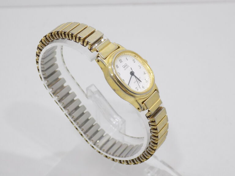 damski-zegarek-qq-japan-movt-mechanizm-kwarcowy