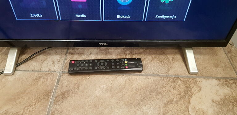 TELEWIZOR TCL H32B3803 +PILOT
