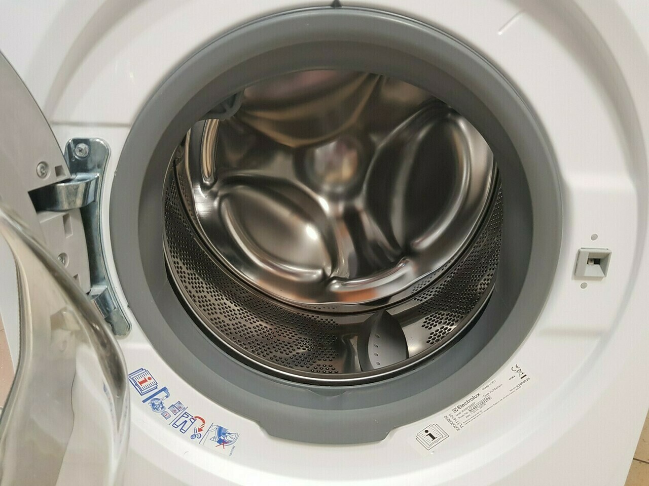 pralka-electrolux-ew8f328sp-odbior-osobisty-model-ew8f328sp