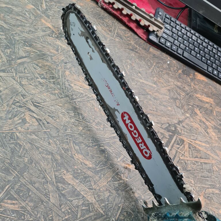 pila-spalinowa-makita-ea-3200-uzywana-kod-produktu-1245