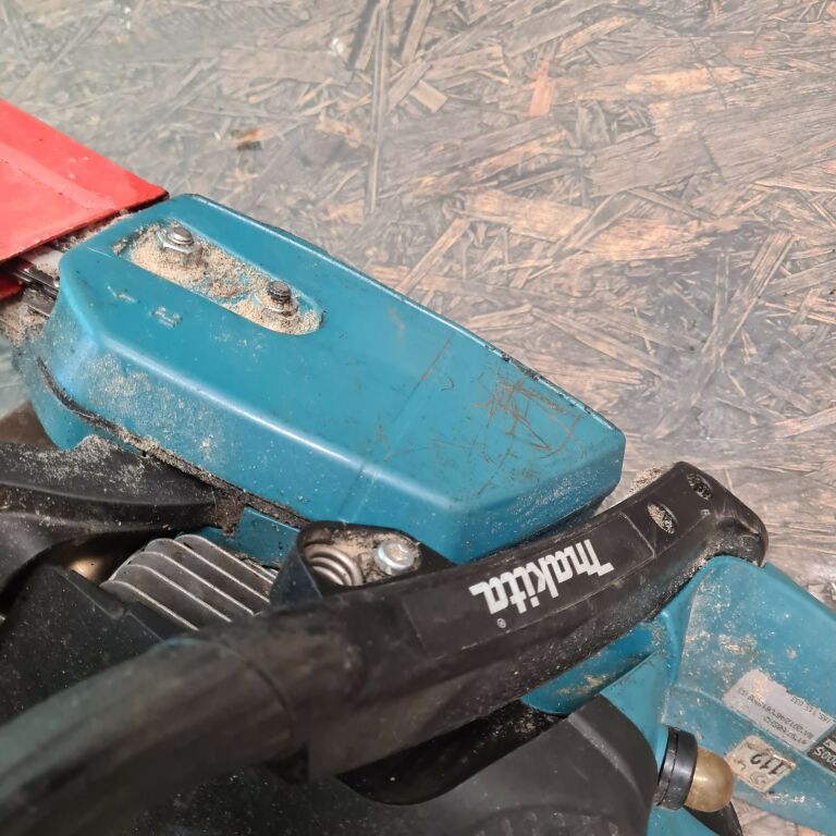 pila-spalinowa-makita-ea-3200-uzywana-zasilanie-spalinowe