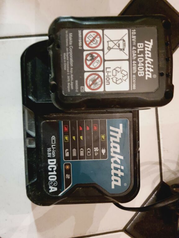 PRZECINARKA DIAMENTOWA MAKITA CC301DSME 2XAKU