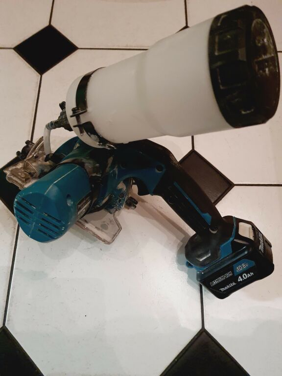 PRZECINARKA DIAMENTOWA MAKITA CC301DSME 2XAKU