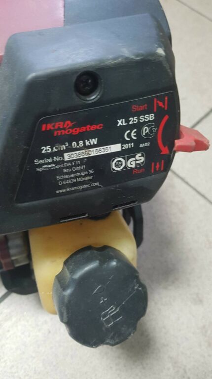 neimiecka-kosa-spalinowa-ikra-xl-25-ssb-zasilanie-spalinowe