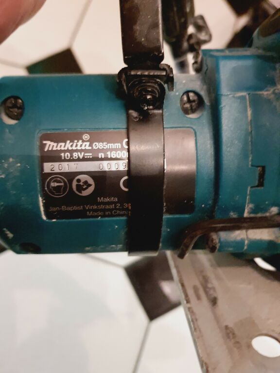 PRZECINARKA DIAMENTOWA MAKITA CC301DSME 2XAKU