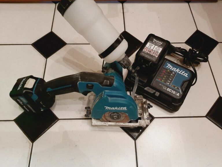 PRZECINARKA DIAMENTOWA MAKITA CC301DSME 2XAKU