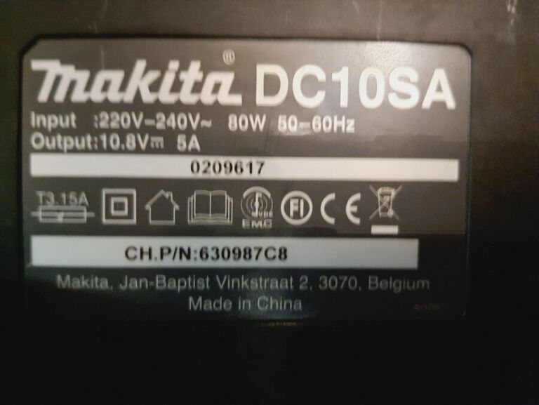 PRZECINARKA DIAMENTOWA MAKITA CC301DSME 2XAKU