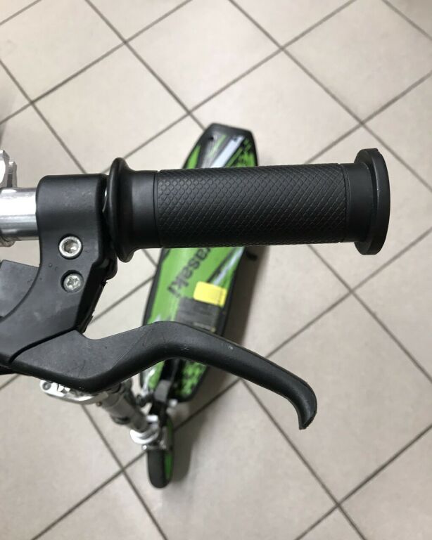 HULAJNOGA ELEKTRYCZNA KAWASAKI 5.5KXFS