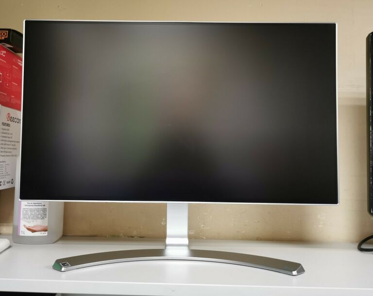 MONITOR LG 24MP88HV-S 24" FULL HD HDMI IGŁA!