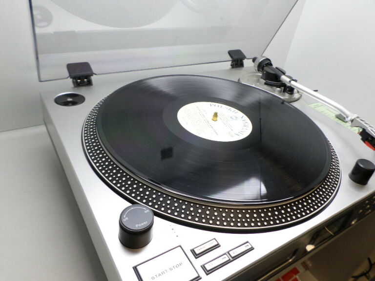 GRAMOFON AUNA TT-1200 CD RADIO TAPE