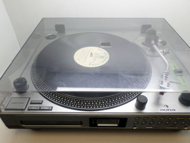 GRAMOFON AUNA TT-1200 CD RADIO TAPE