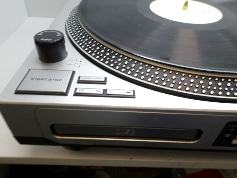 gramofon-auna-tt-1200-cd-radio-tape-wbudowany-przedwzmacniacz-tak