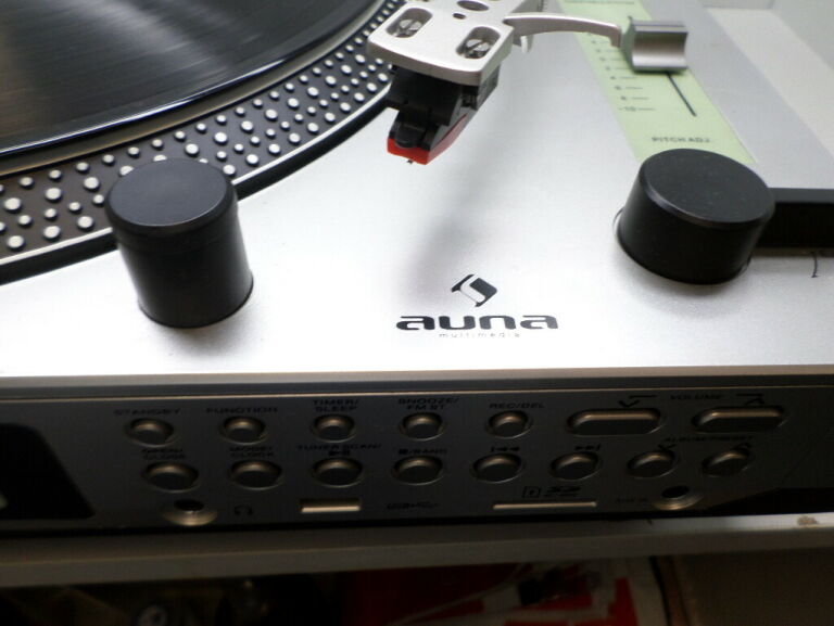 GRAMOFON AUNA TT-1200 CD RADIO TAPE