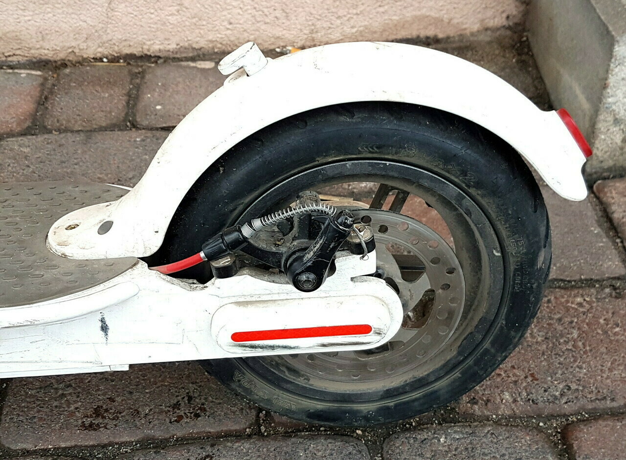 hulajnoga-elektryczna-e-hart-365opis-stan-uszkodzony